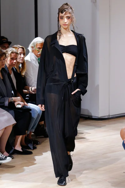 Look 12